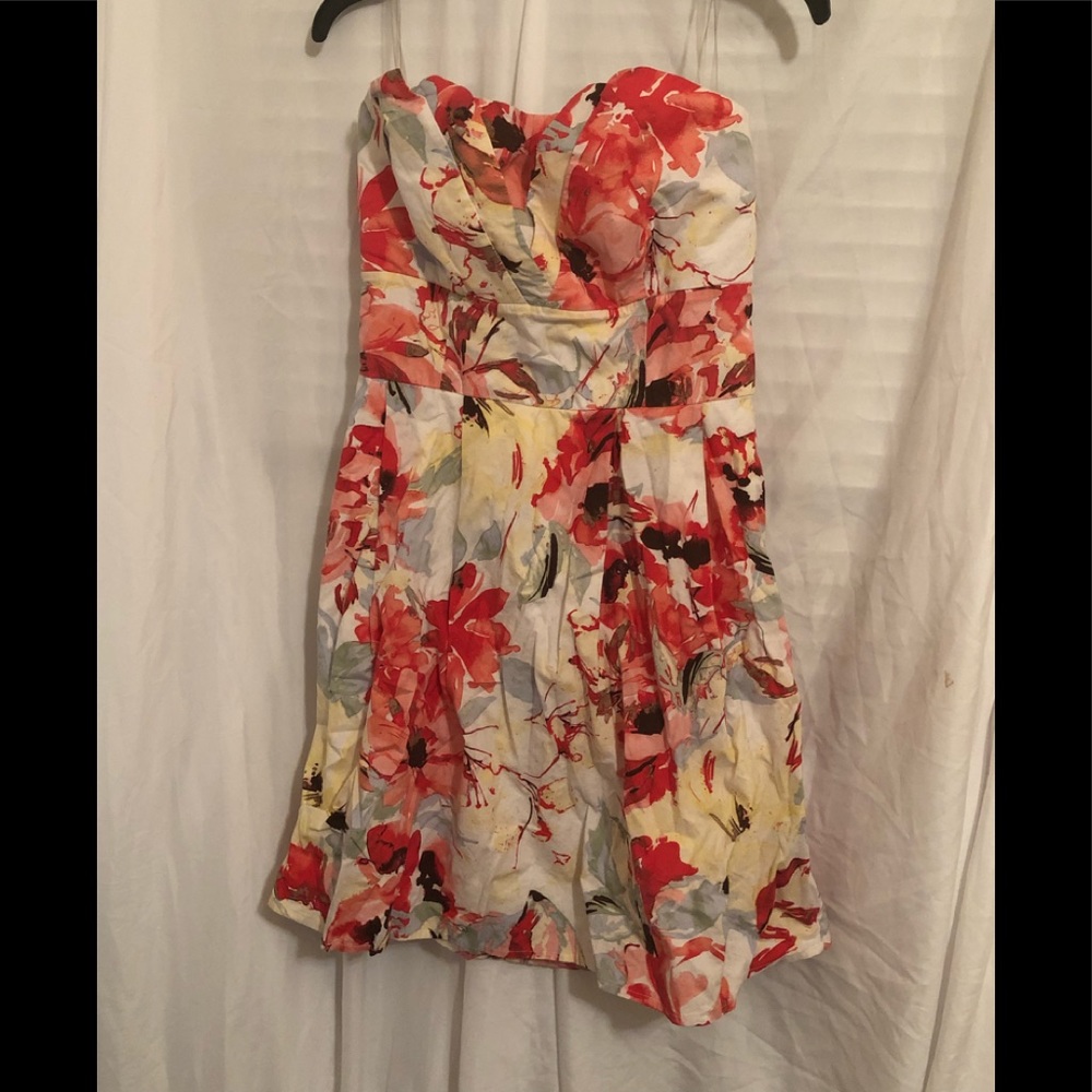 🌪Maurice’s size 11/12 strapless floral dress 👗